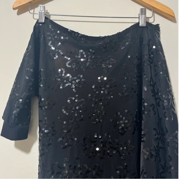 Black sequence blouse - Picture 3 of 3